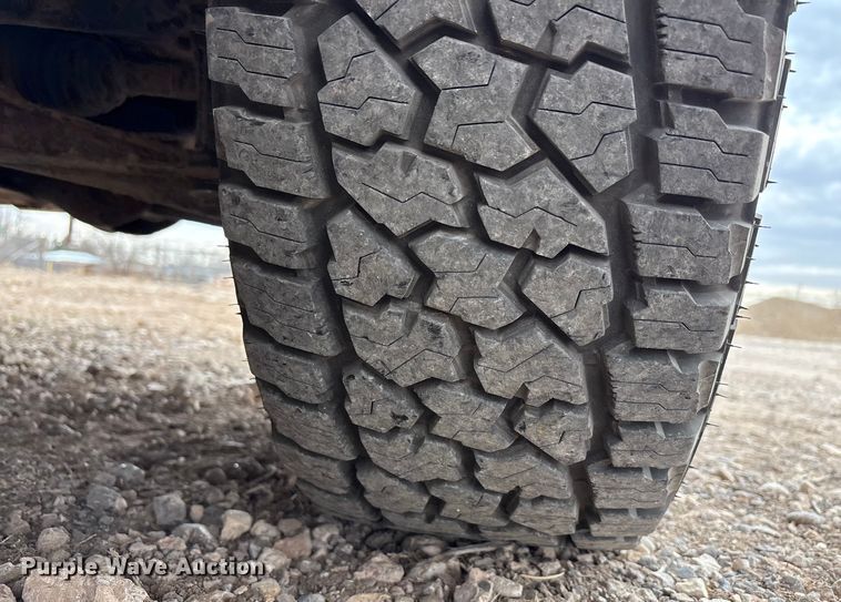 image for item EU4807 2008 GMC Sierra 1500 pickup truck