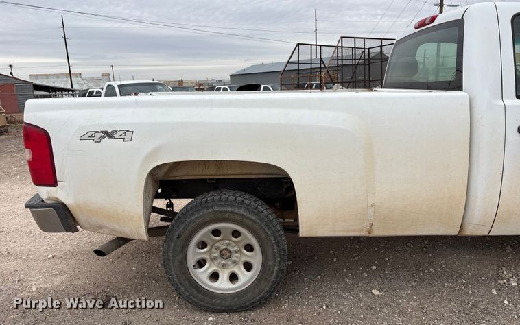 image for item EU4809 2009 Chevrolet Silverado 1500 pickup truck