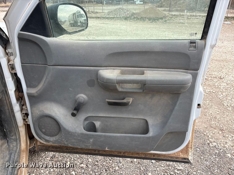 image for item EU4809 2009 Chevrolet Silverado 1500 pickup truck