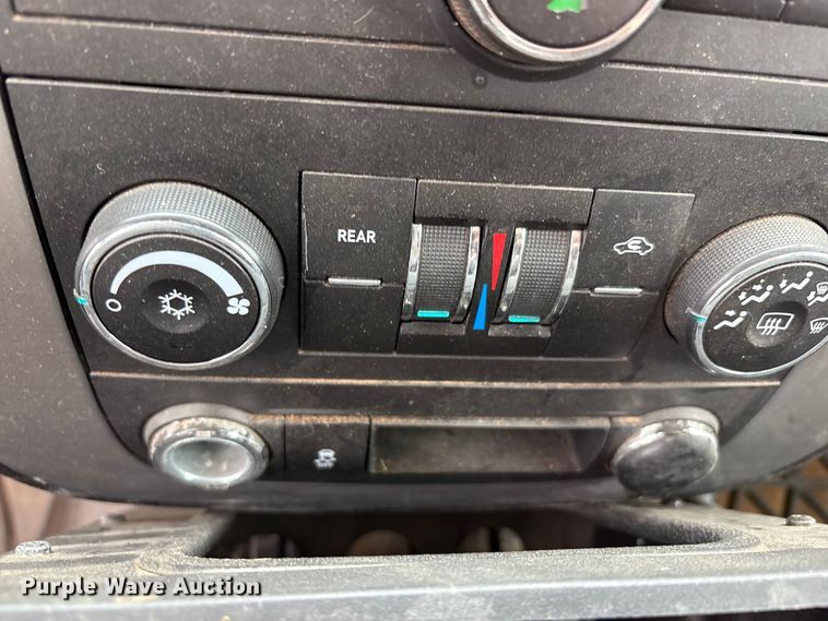 image for item EU4812 2013 Chevrolet Tahoe Police SUV