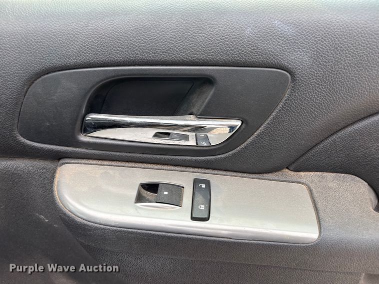 image for item EU4812 2013 Chevrolet Tahoe Police SUV