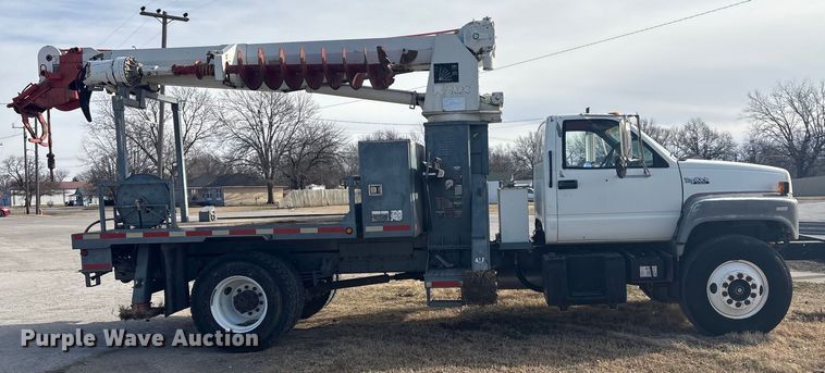 image for item EV2656 1990 GMC C7 digger derrick truck