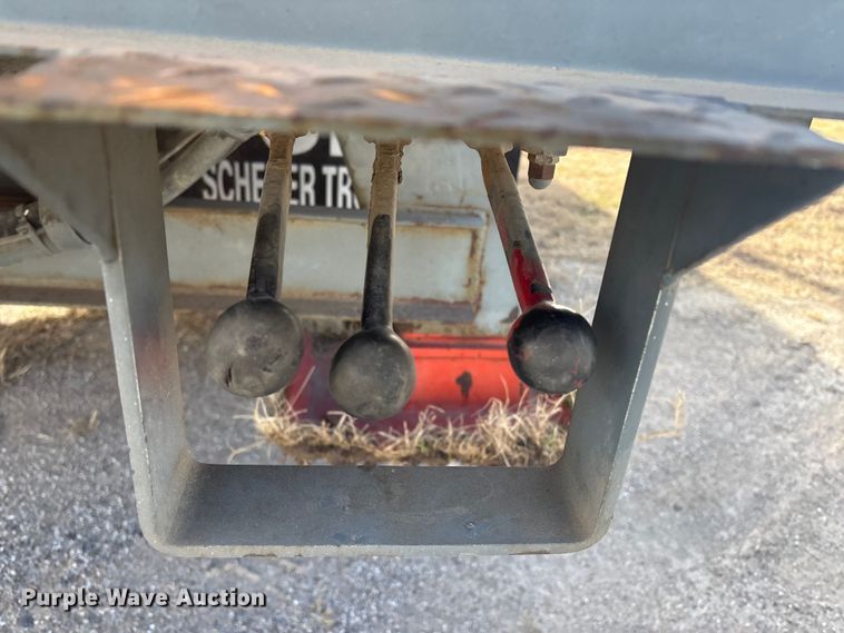 image for item EV2656 1990 GMC C7 digger derrick truck