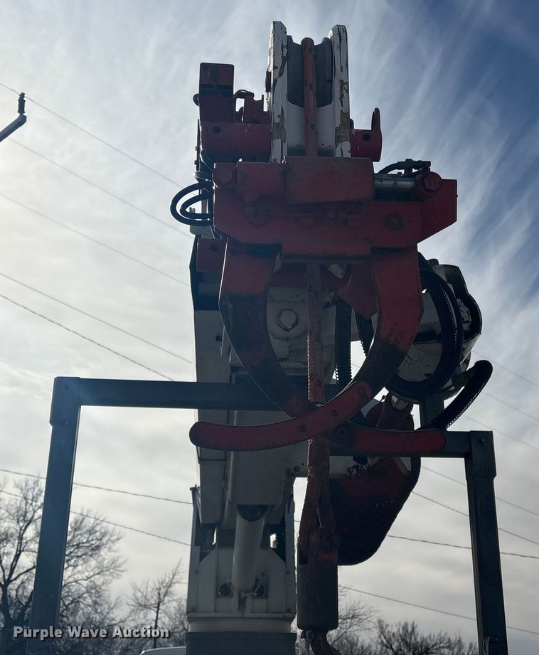 image for item EV2656 1990 GMC C7 digger derrick truck