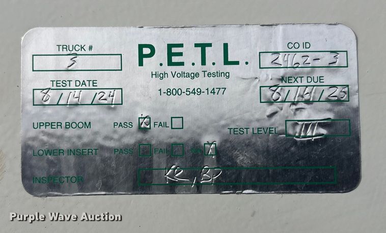 image for item EV2656 1990 GMC C7 digger derrick truck