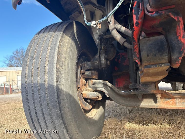 image for item EV2656 1990 GMC C7 digger derrick truck