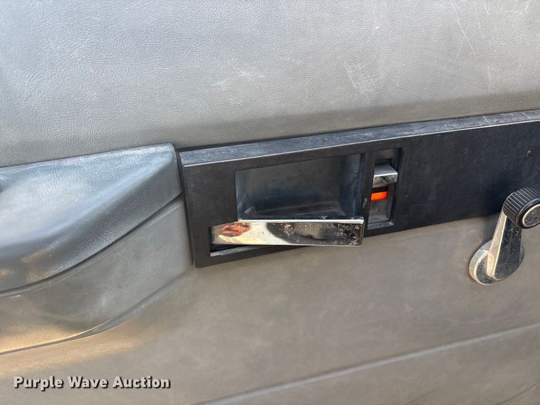 image for item EV2656 1990 GMC C7 digger derrick truck