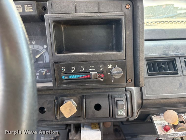 image for item EV2656 1990 GMC C7 digger derrick truck