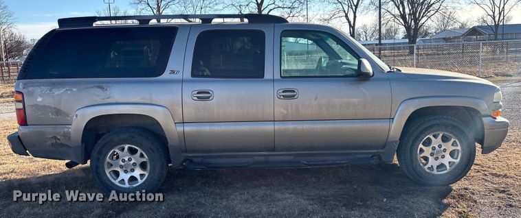 image for item EV2657 2002 Chevrolet Suburban SUV