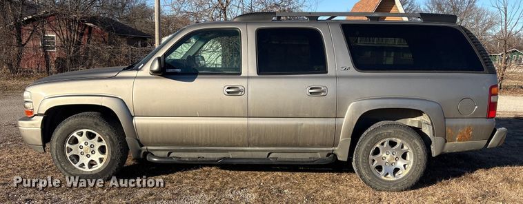 image for item EV2657 2002 Chevrolet Suburban SUV