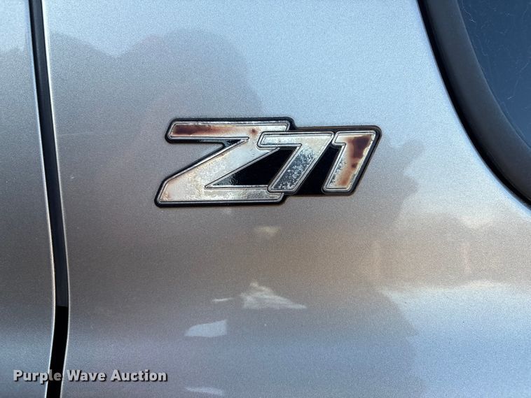 image for item EV2657 2002 Chevrolet Suburban SUV