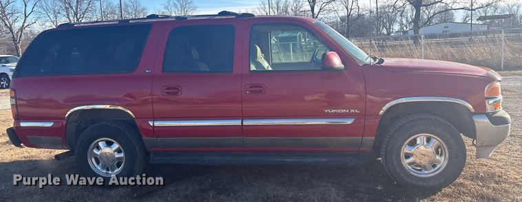 image for item EV2658 2000 GMC Yukon XL SUV