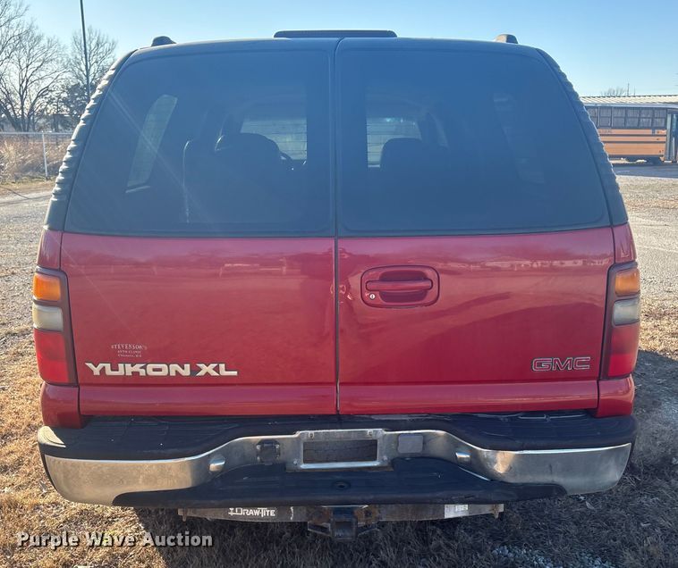 image for item EV2658 2000 GMC Yukon XL SUV