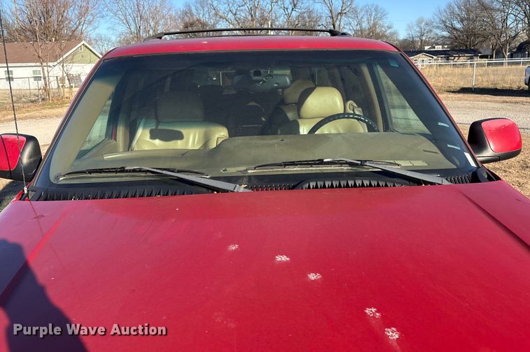 image for item EV2658 2000 GMC Yukon XL SUV