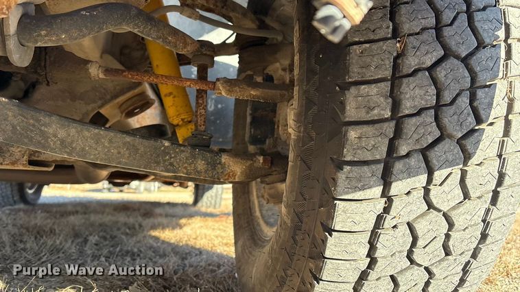 image for item EV2658 2000 GMC Yukon XL SUV