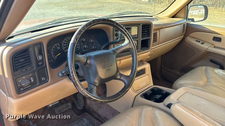 image for item EV2658 2000 GMC Yukon XL SUV