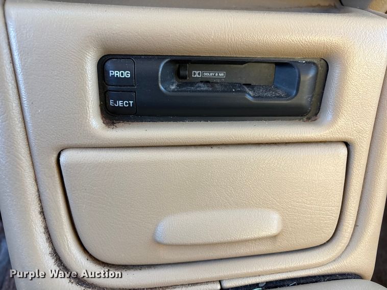 image for item EV2658 2000 GMC Yukon XL SUV