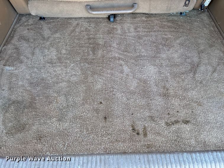 image for item EV2658 2000 GMC Yukon XL SUV