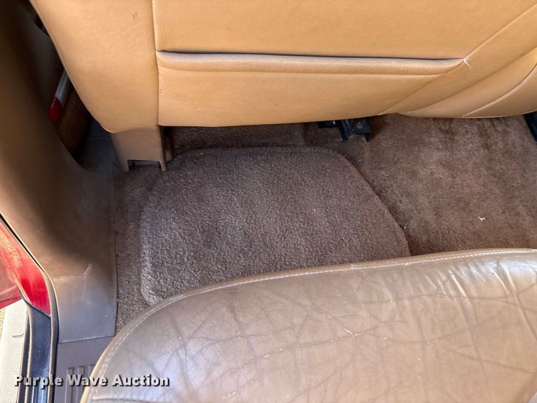 image for item EV2658 2000 GMC Yukon XL SUV