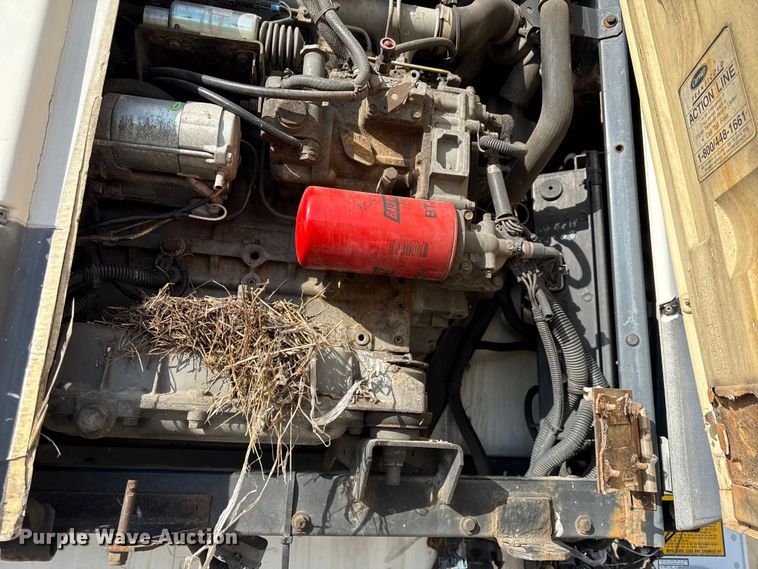 image for item EV6012 2006 Utility  VS2RA refrigerated van trailer