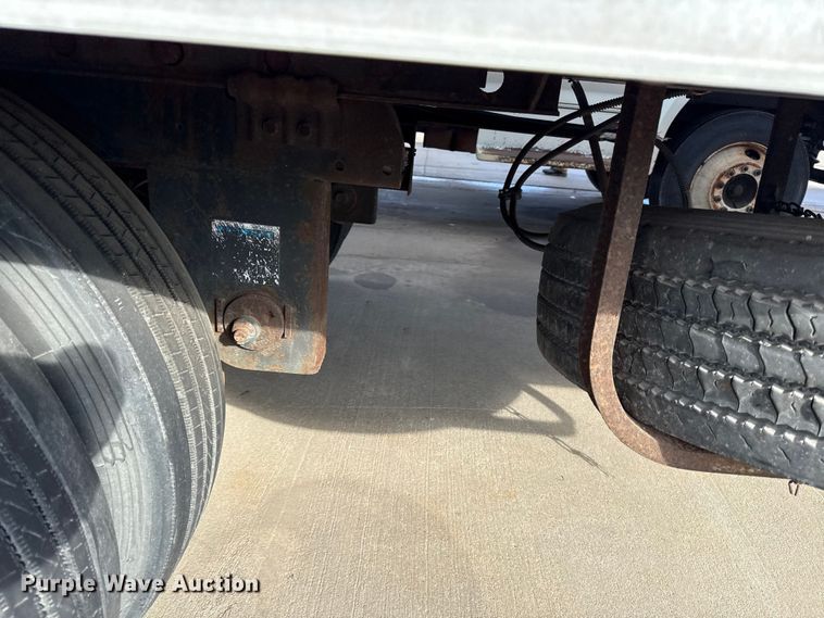 image for item EV6012 2006 Utility  VS2RA refrigerated van trailer