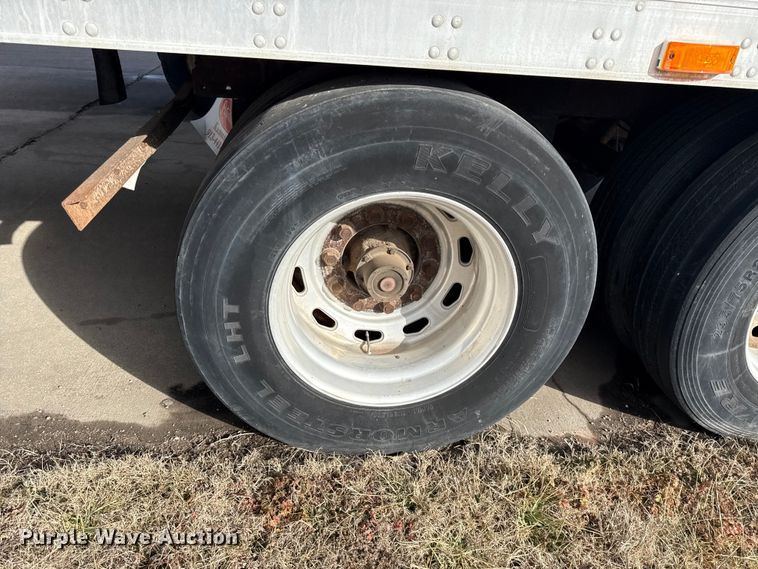 image for item EV6012 2006 Utility  VS2RA refrigerated van trailer