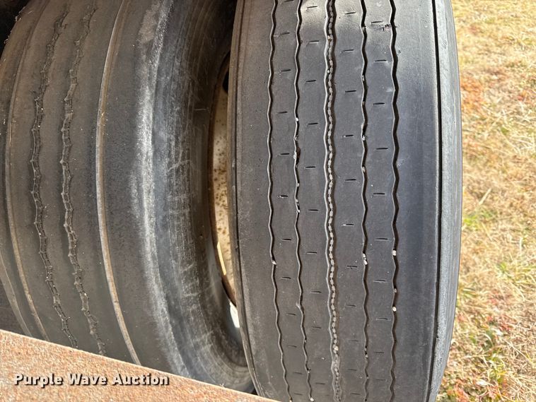 image for item EV6012 2006 Utility  VS2RA refrigerated van trailer