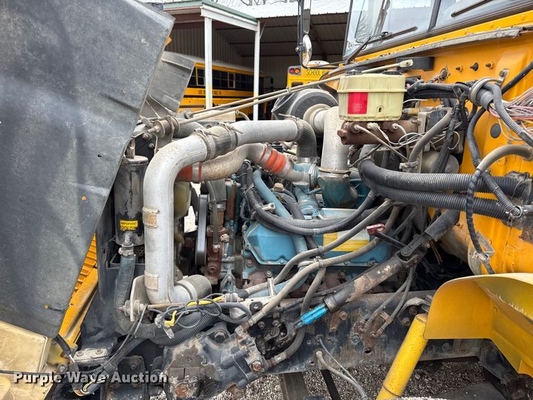 image for item EV6013 2002 International 3000IC school bus