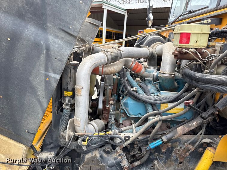 image for item EV6013 2002 International 3000IC school bus