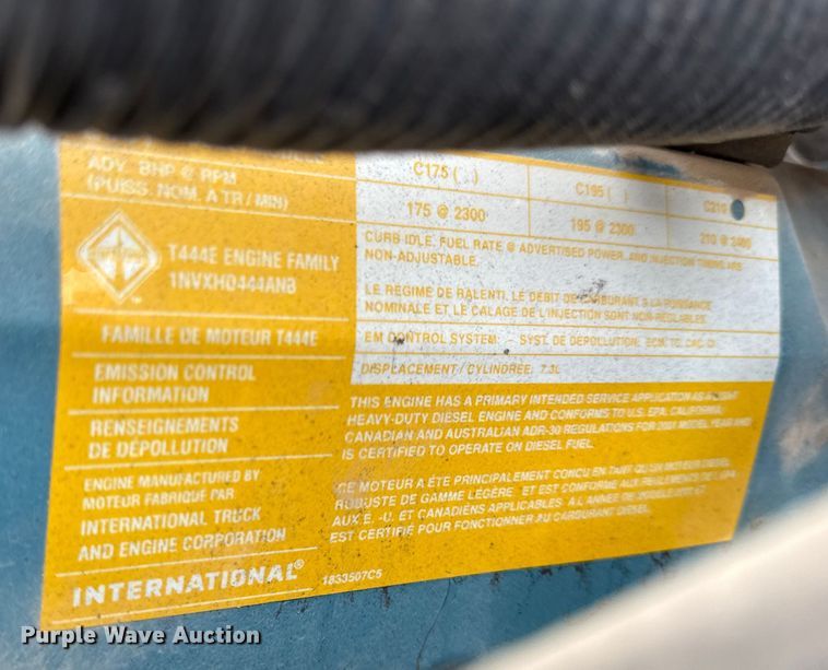 image for item EV6013 2002 International 3000IC school bus