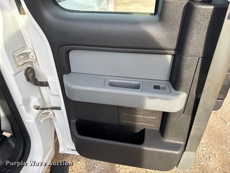 image for item FB0662 2014 Ford F150 Ext. Cab pickup truck