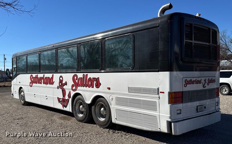 image for item FB0725 1999 Blue Bird Commercial Bus coach bus