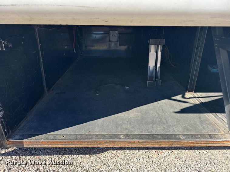 image for item FB0725 1999 Blue Bird Commercial Bus coach bus