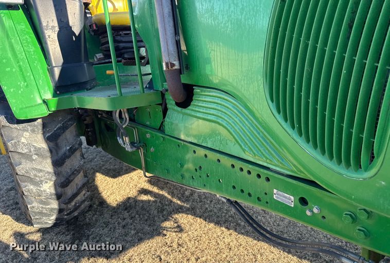 image for item FB0728 2003 John Deere 7320 tractor