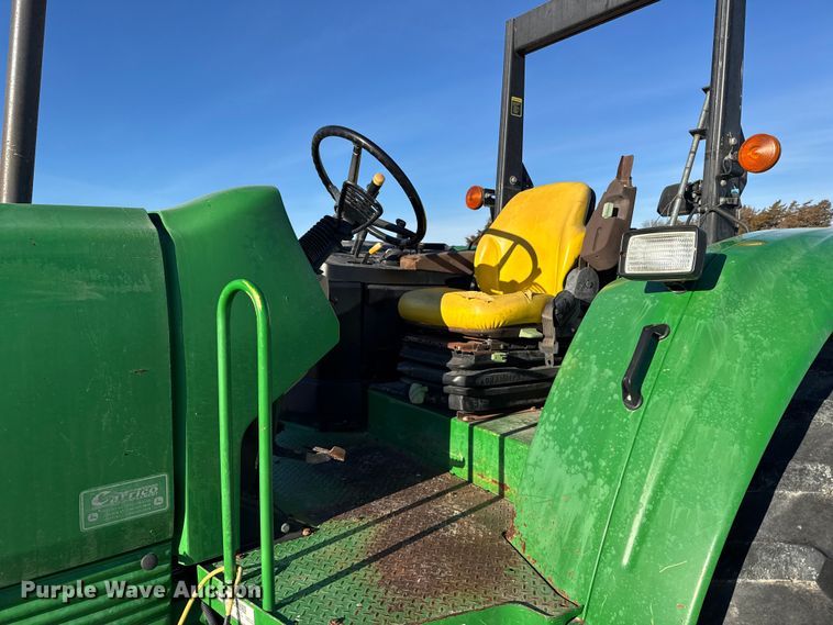 image for item FB0728 2003 John Deere 7320 tractor