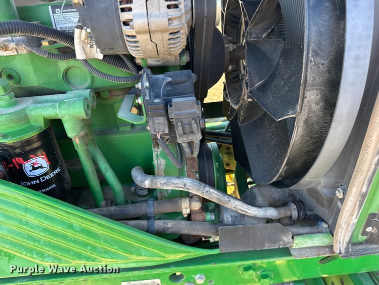 image for item FB0728 2003 John Deere 7320 tractor