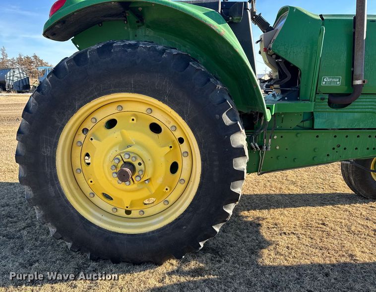 image for item FB0728 2003 John Deere 7320 tractor