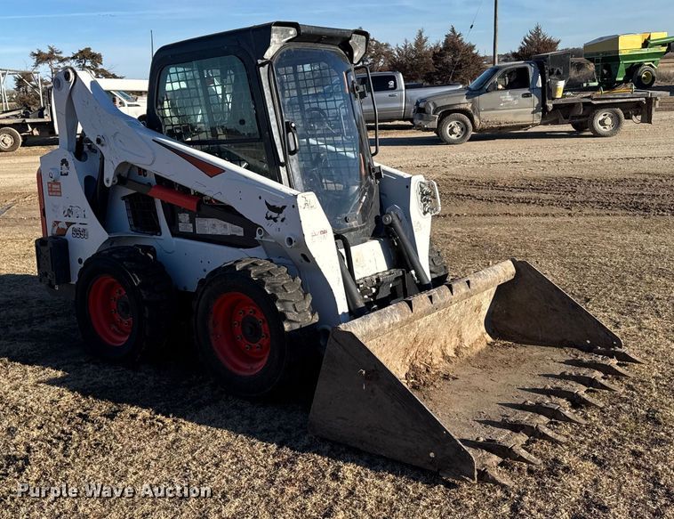image for item FB0729 2017 Bobcat S595 skid steer loader