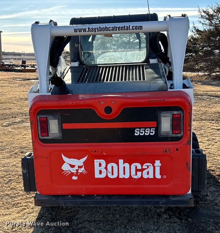 image for item FB0729 2017 Bobcat S595 skid steer loader