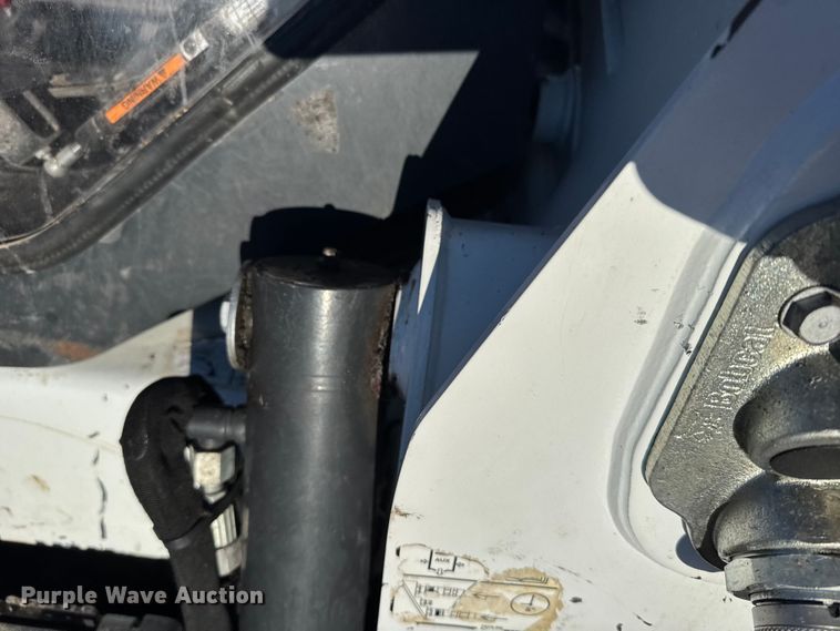 image for item FB0729 2017 Bobcat S595 skid steer loader