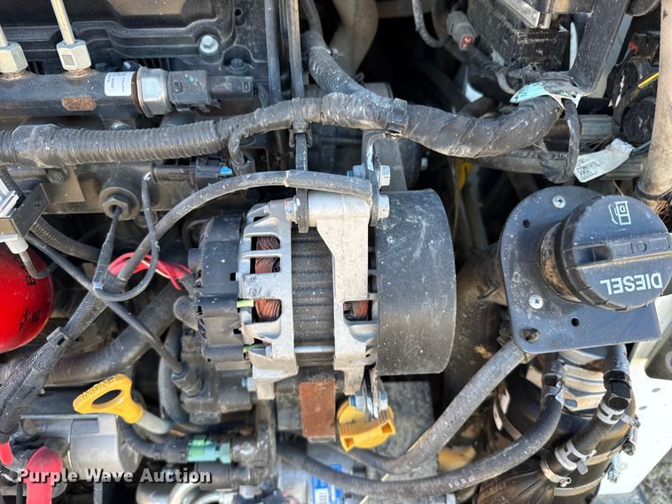 image for item FB0729 2017 Bobcat S595 skid steer loader