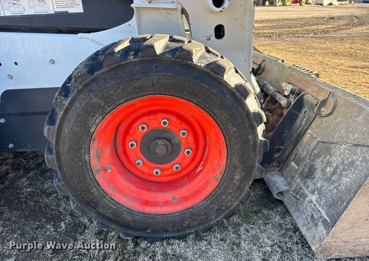 image for item FB0729 2017 Bobcat S595 skid steer loader