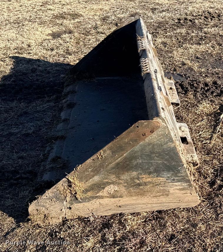 image for item FB0730 Bobcat skid steer bucket