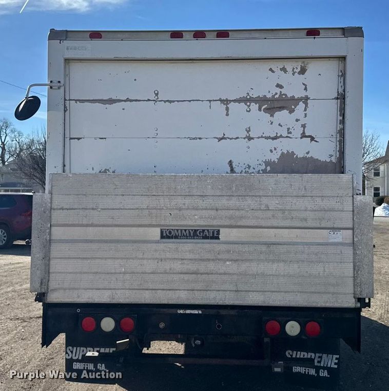 image for item FB0731 2003 Chevrolet Express 3500 box truck