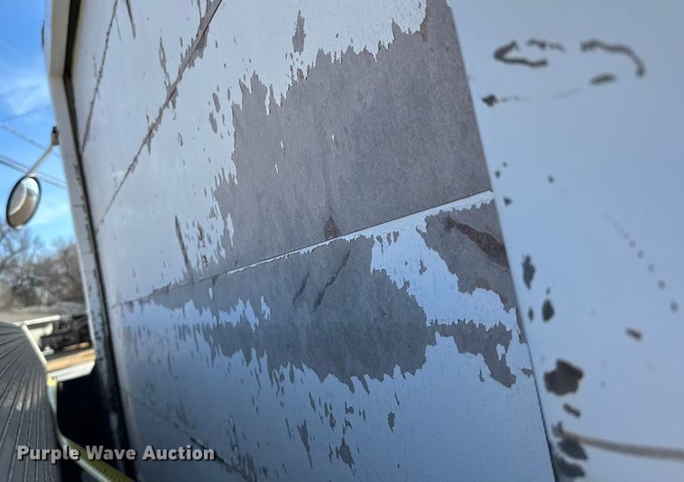 image for item FB0731 2003 Chevrolet Express 3500 box truck