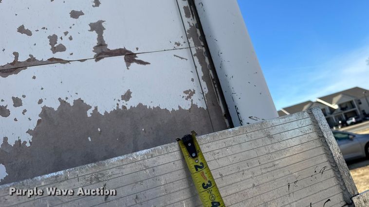 image for item FB0731 2003 Chevrolet Express 3500 box truck