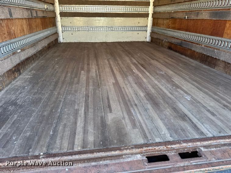 image for item FB0731 2003 Chevrolet Express 3500 box truck