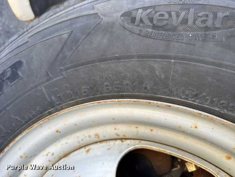 image for item FB0731 2003 Chevrolet Express 3500 box truck