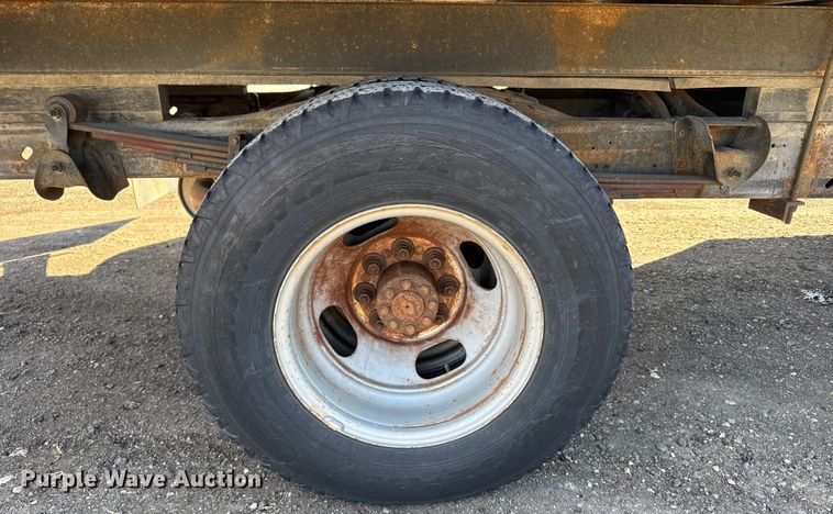 image for item FB0731 2003 Chevrolet Express 3500 box truck