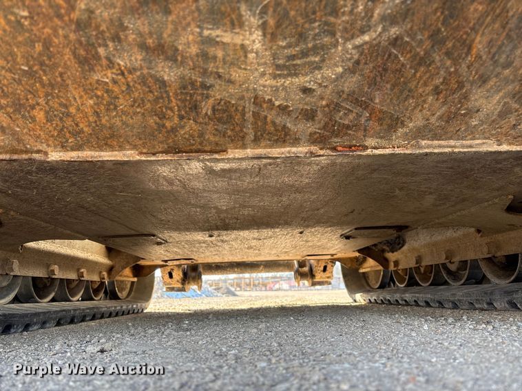 image for item FB2989 2016 Bobcat T750 tracked skid steer loader